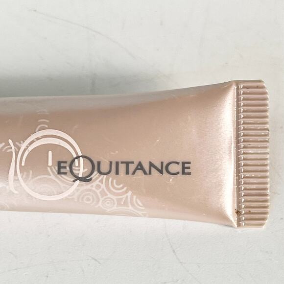 Equitance Brightening Serum + Dark Spot Corrector Uneven Travel .2 fl oz 7g New - Picture 2 of 5